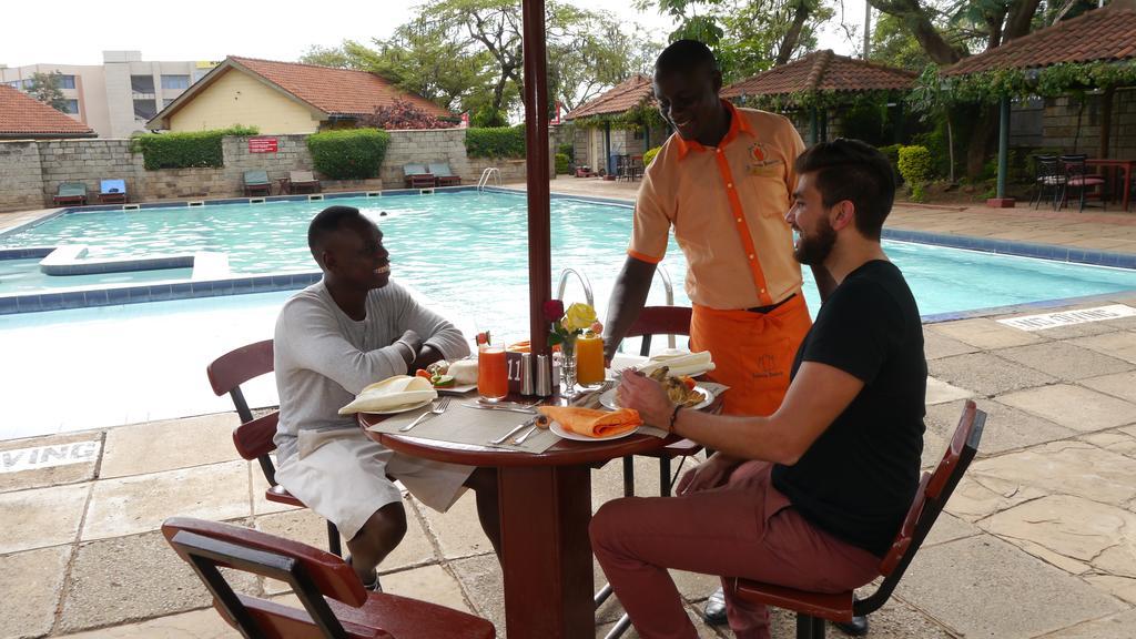 Jumuia Hotel Kisumu Buitenkant foto