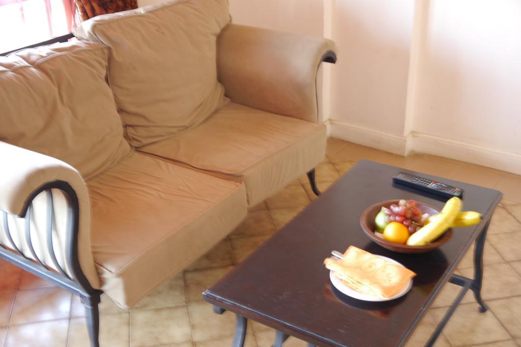 Jumuia Hotel Kisumu Buitenkant foto
