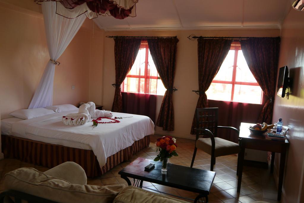 Jumuia Hotel Kisumu Buitenkant foto