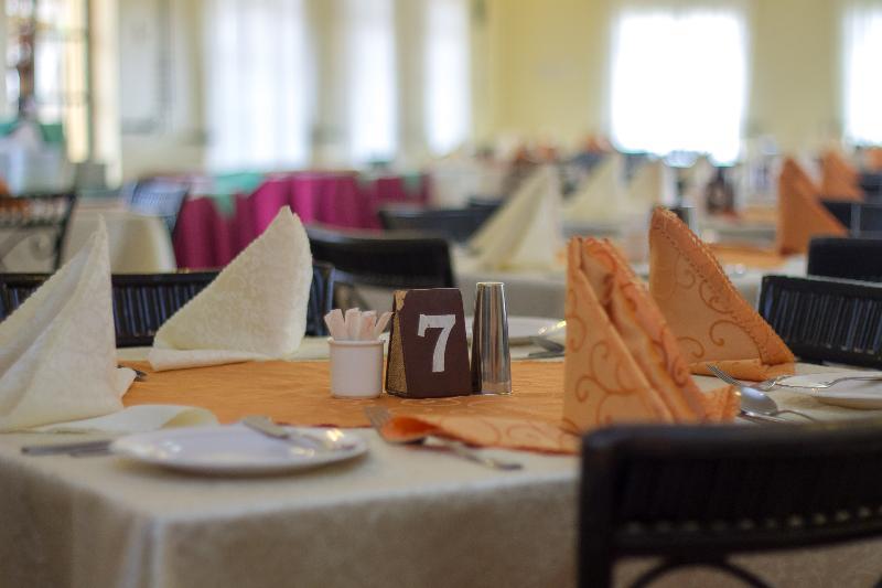Jumuia Hotel Kisumu Buitenkant foto