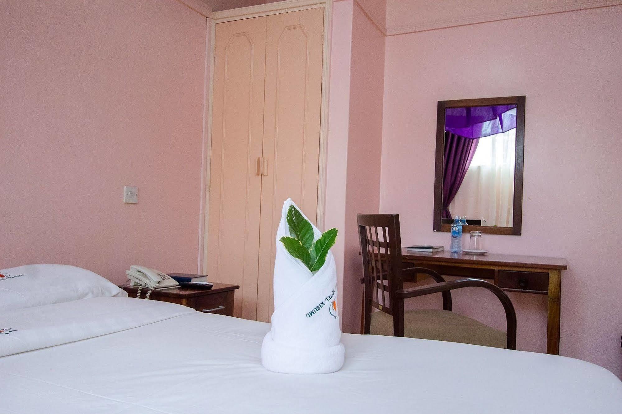 Jumuia Hotel Kisumu Buitenkant foto