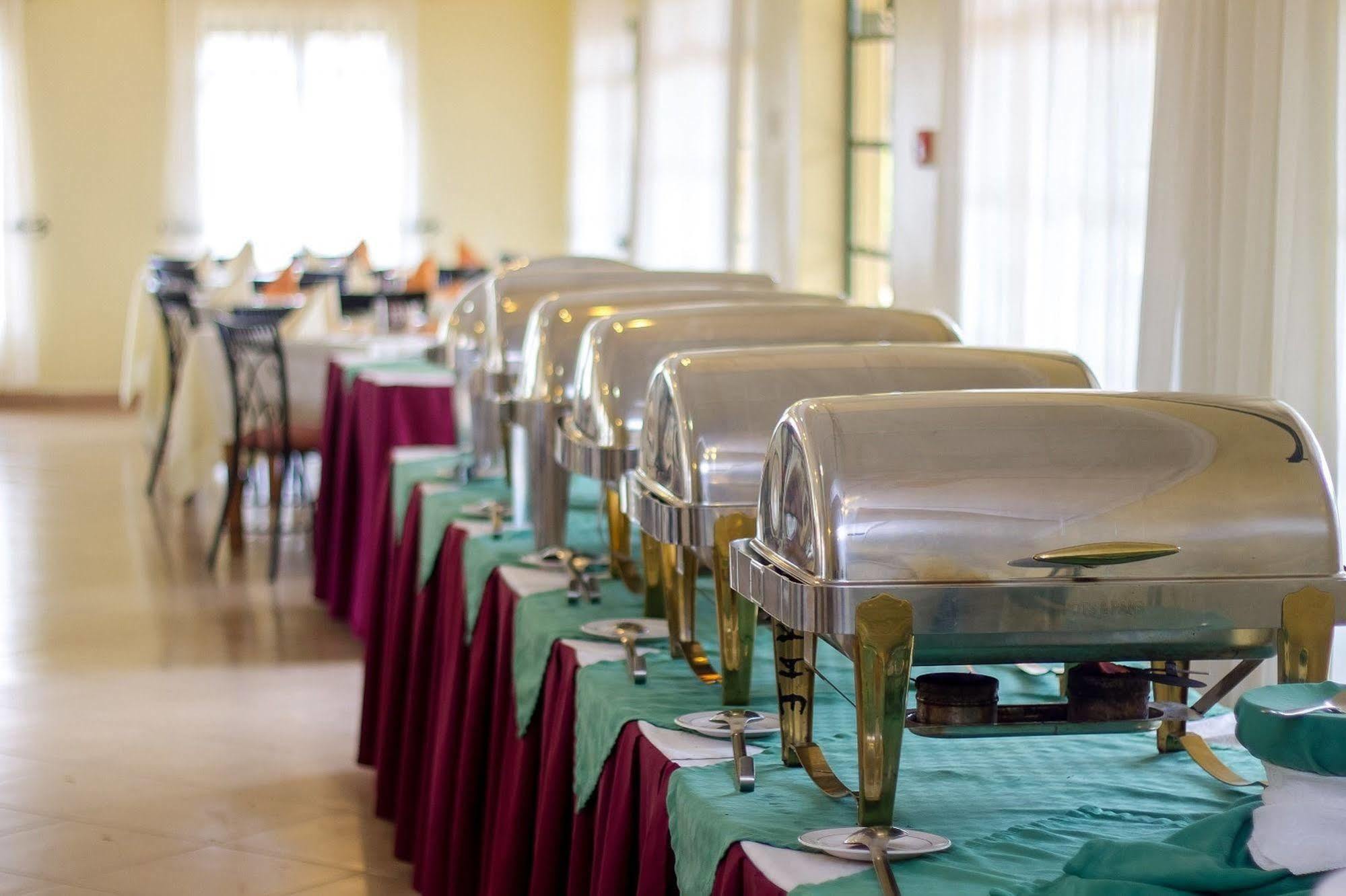 Jumuia Hotel Kisumu Buitenkant foto
