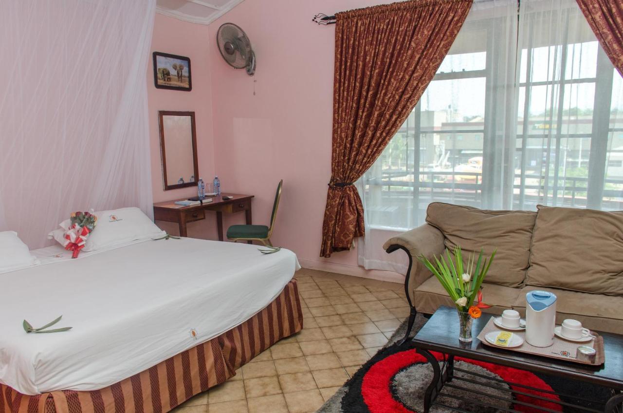 Jumuia Hotel Kisumu Buitenkant foto